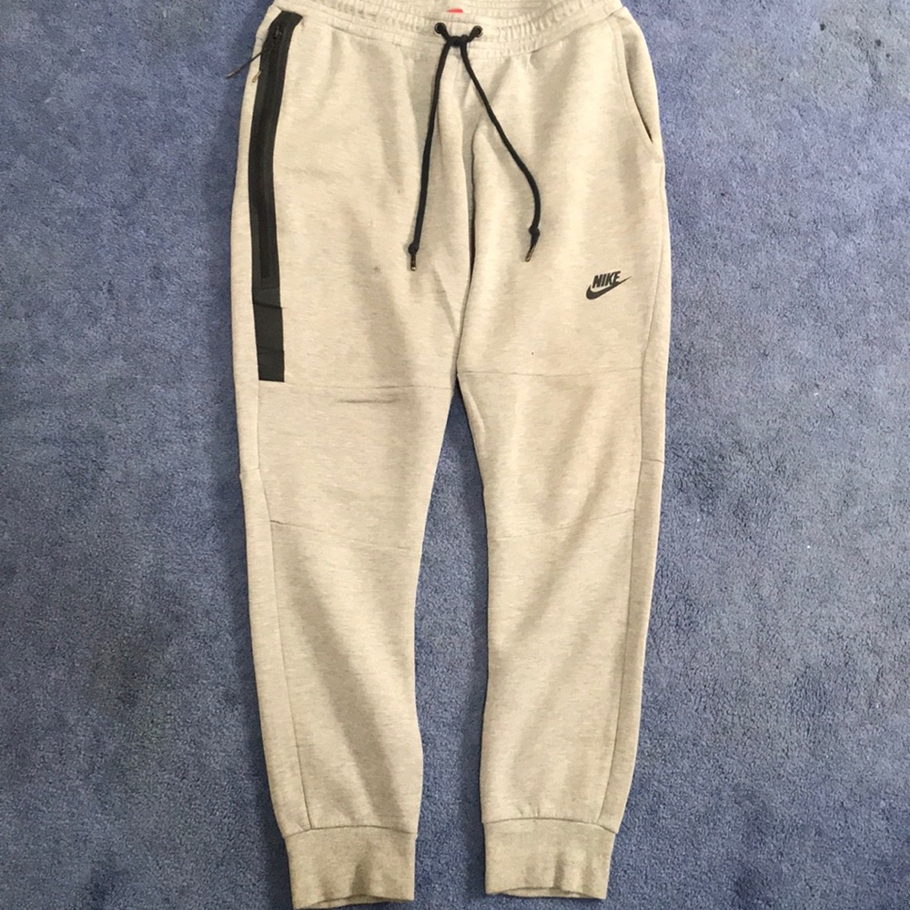 mens size medium grey nike tech pants